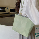 菱柄バケットバッグ