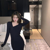 レイヤードネックロングニットワンピース