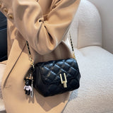 フェイクレザーチェーンショルダーバッグ