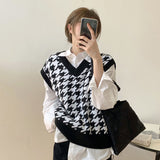 千鳥柄Vネックニットベスト