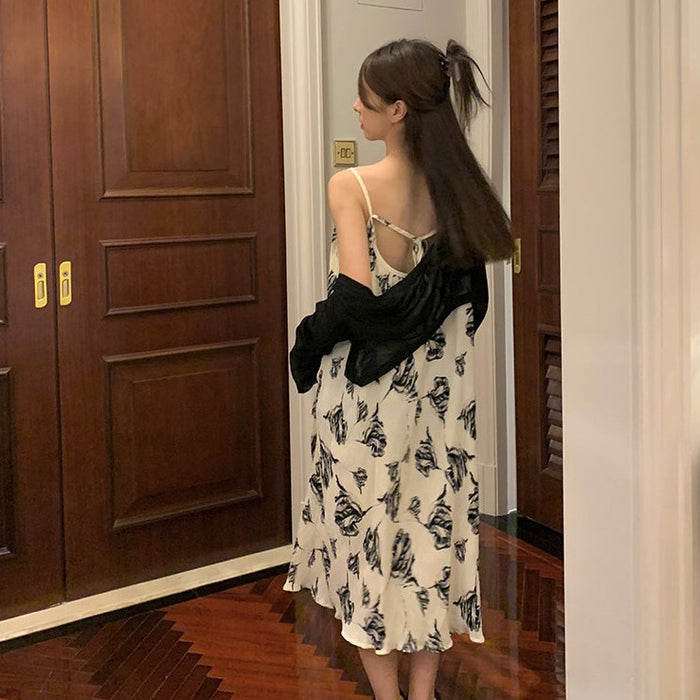 花柄　キャミワンピース　モノトーン　白黒 モノトーン花柄キャミワンピース – ByU